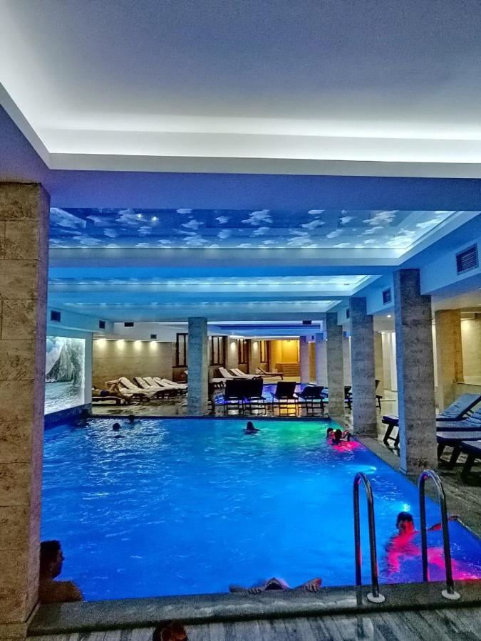 Kophill L36 Milmari Apartment โคเปานิก ภายนอก รูปภาพ