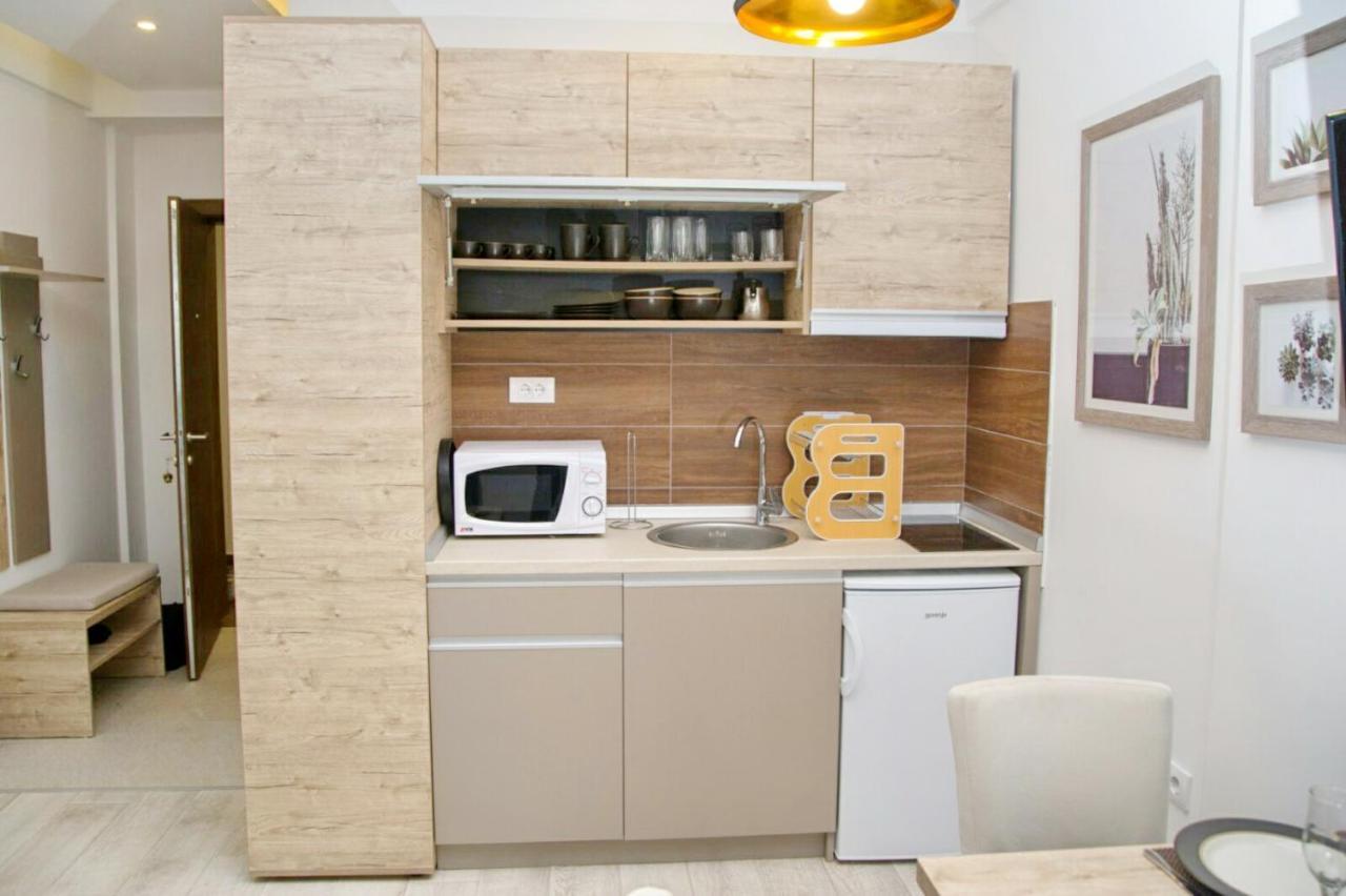 Kophill L36 Milmari Apartment โคเปานิก ภายนอก รูปภาพ
